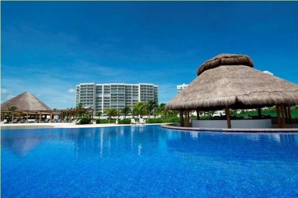 Amara Cancun Beachfront Condo Экстерьер фото