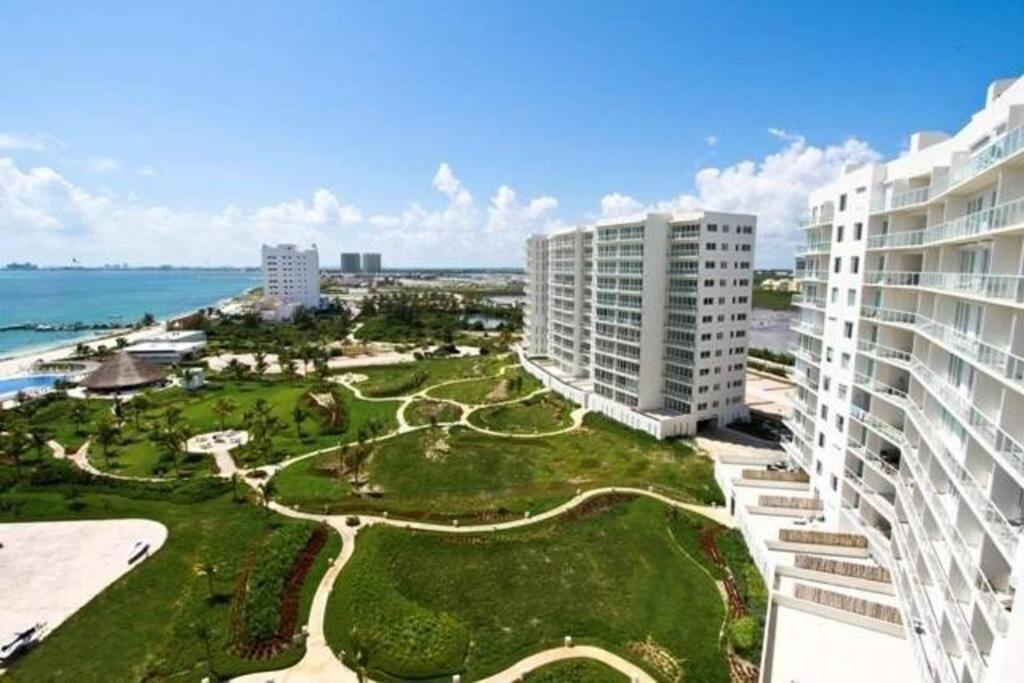 Amara Cancun Beachfront Condo Экстерьер фото